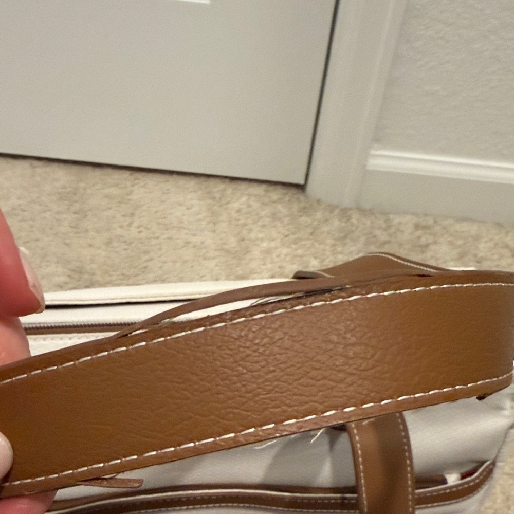 Delsey Paris Cream and Tan Shoulder Bag - Picture 5 of 7